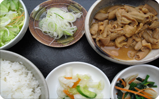 もつに定食